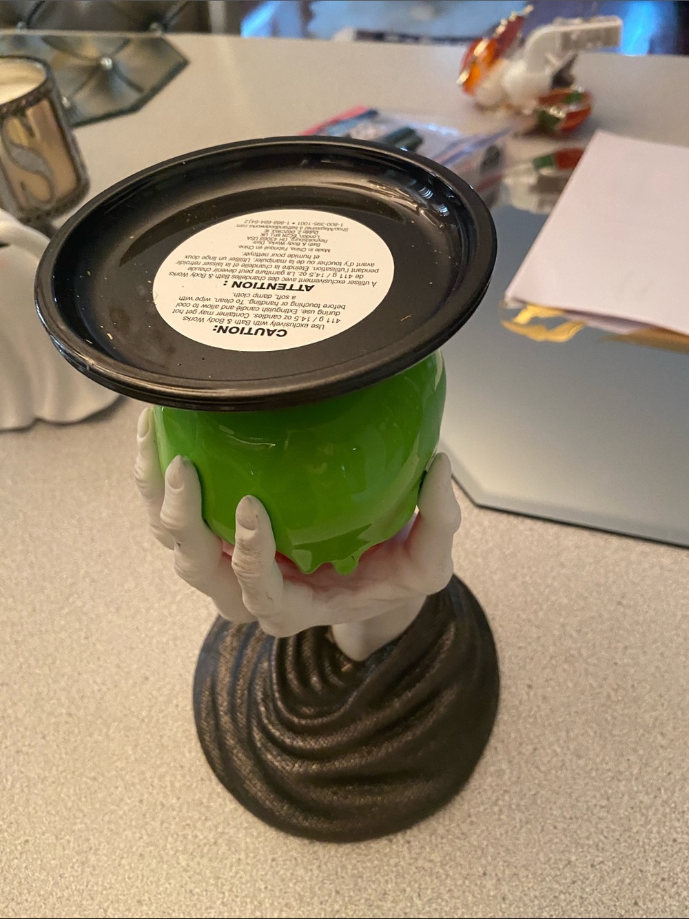 Bath & Body Works Green and Red Skull Candle Holder - Picture 4 of 4